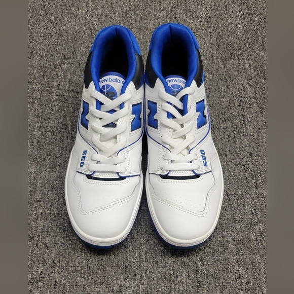 New Balance 550 White Team Royal Blue Black Sneakers BB550SN1 Mens Size 10.5 - Picture 2 of 5